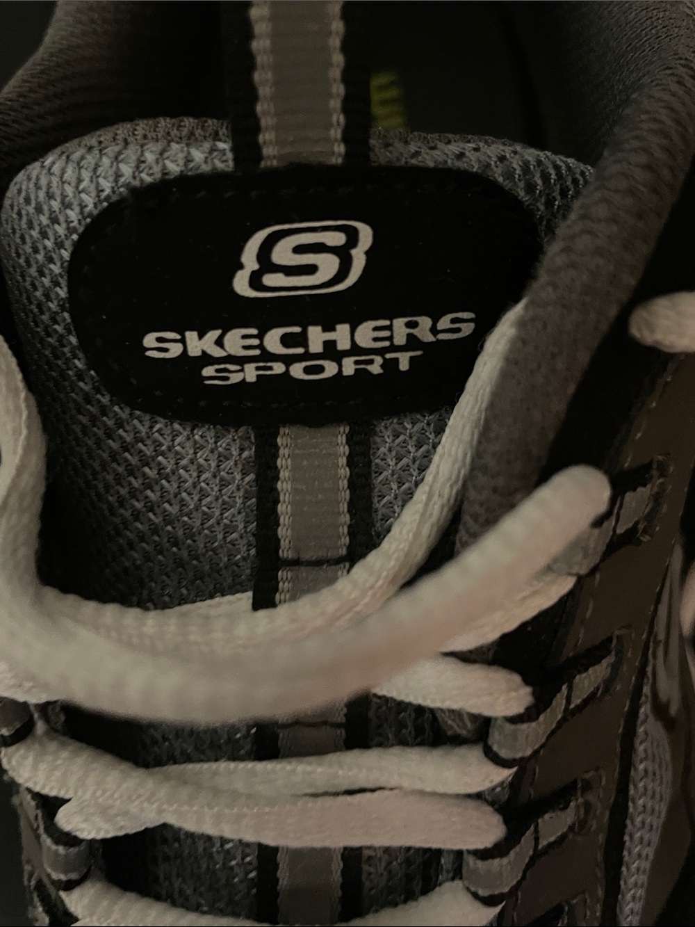 Men's EUC Sz 12 Skechers Stamina-Cutback sneakers in the charcoal/black colorway - Picture 9 of 11